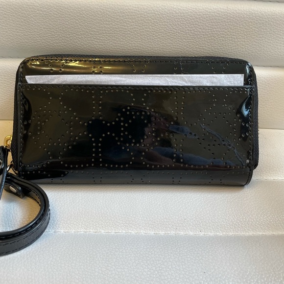 Kate Spade Jazzy Metro Patent Leather Perforated Wallet Purse Wristlet NEW - Picture 3 of 7